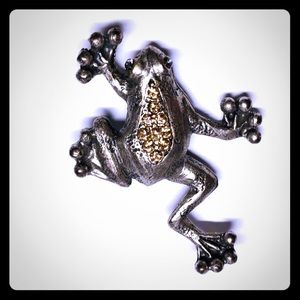 La Contessa Pin or Pendant w/ Gold Toned Crystal